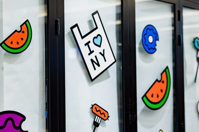Lem untuk pembuatan stiker